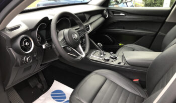 Alfa Romeo Stelvio 2.2 TD 190cv AT8 Executive Q4 completo