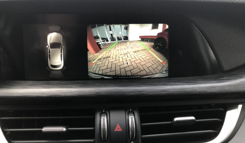 Alfa Romeo Stelvio 2.2 TD 190cv AT8 Executive Q4 completo